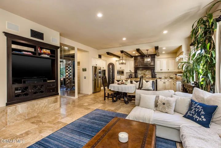 Kitchen/ Family Room