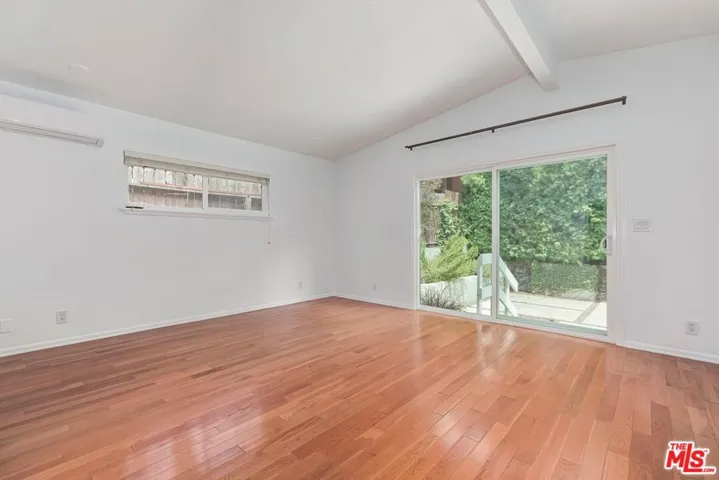 8531 Walnut Drive, Los Angeles, California 90046