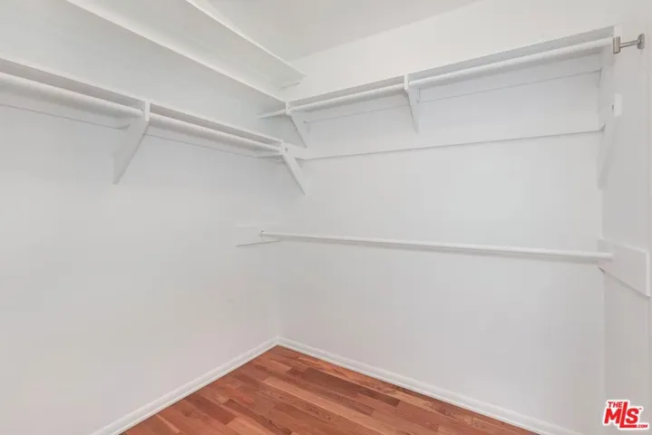 8531 Walnut Drive, Los Angeles, California 90046