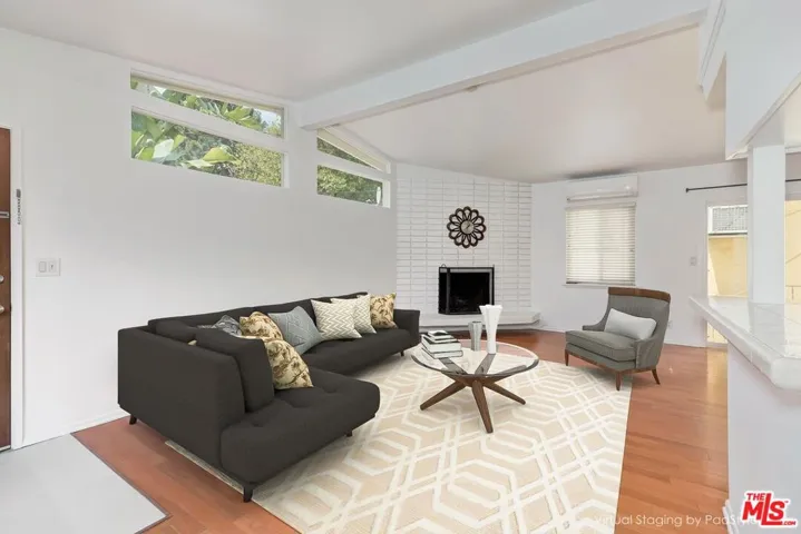 8531 Walnut Drive, Los Angeles, California 90046