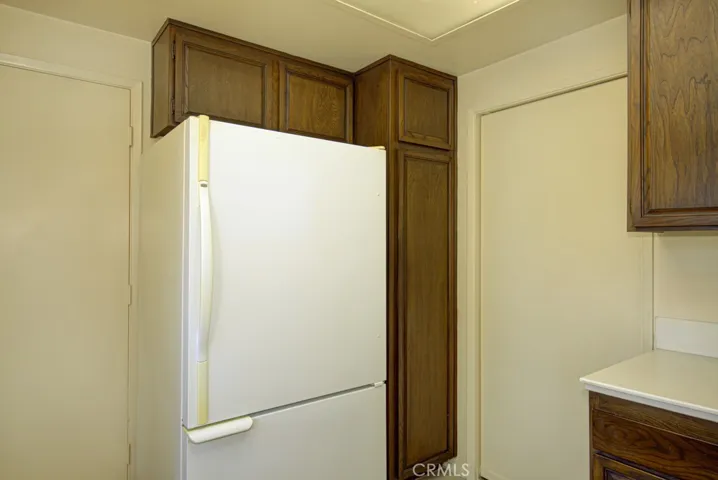 Another view of the kitchen.