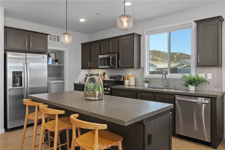31672 Settlers Road, Winchester, California 92596