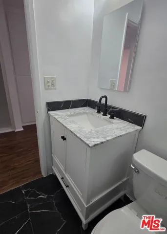 2219 Crenshaw Boulevard 2, Los Angeles, California 90016