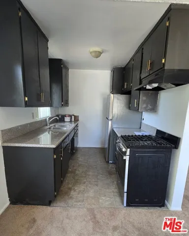 2219 S Crenshaw Boulevard 5, Los Angeles, California 90016