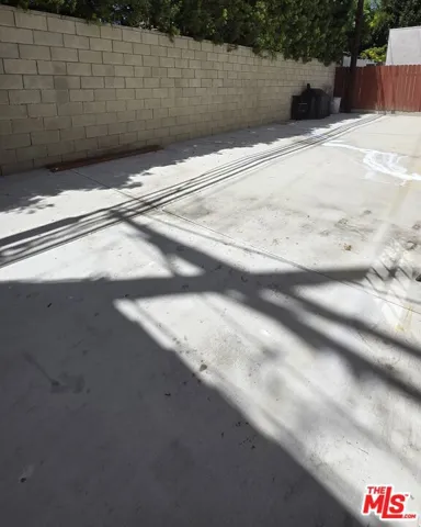 2219 S Crenshaw Boulevard 5, Los Angeles, California 90016
