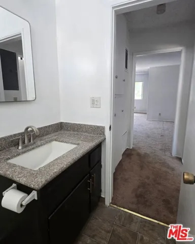 2219 S Crenshaw Boulevard 5, Los Angeles, California 90016