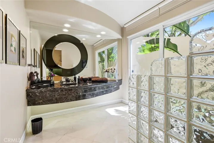 25411 Colette Way, Calabasas, California 91302