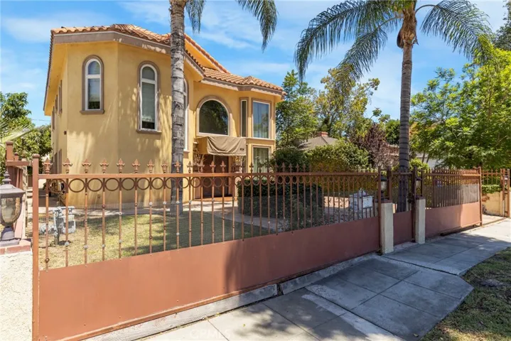 604 N Sparks, Burbank, California 91506
