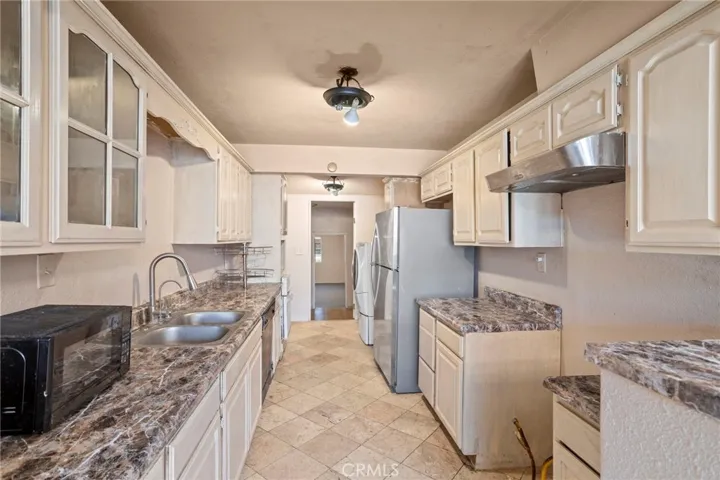 9018 Base Line Road, Rancho Cucamonga, California 91701