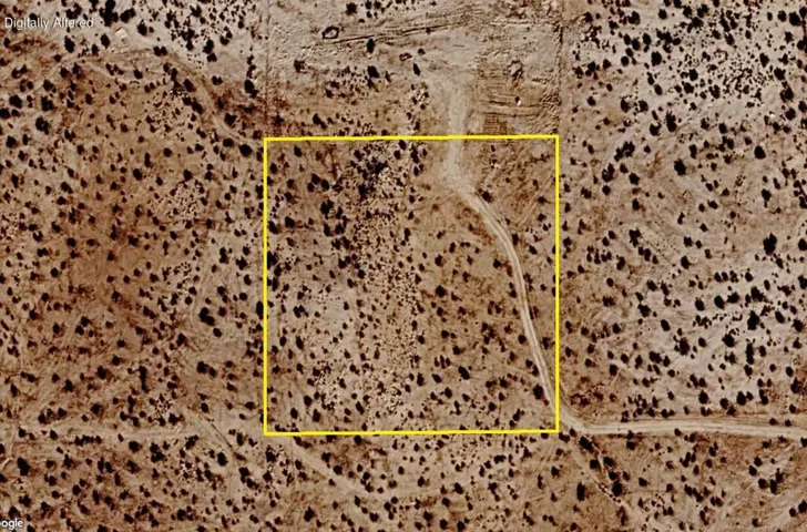 3326-027-010_Close