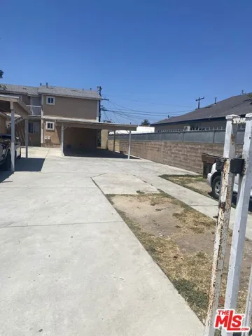 1045 W 103rd Street, Los Angeles, California 90044