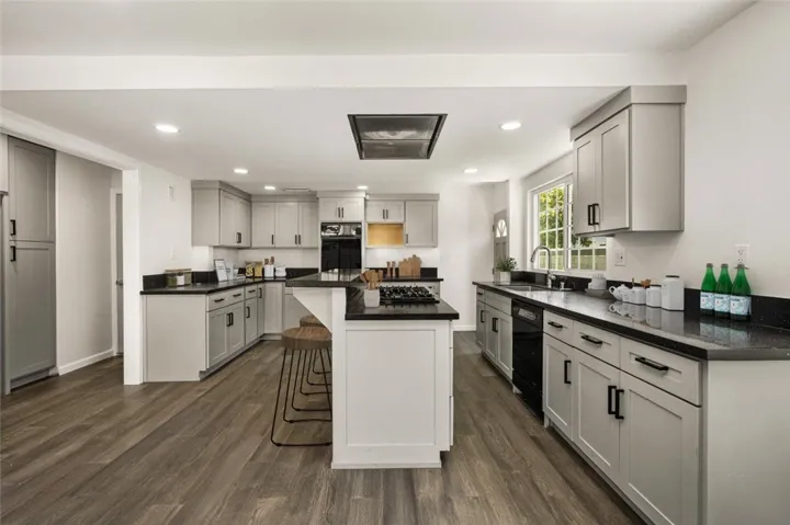 1455 E Bach Street, Carson, California 90745