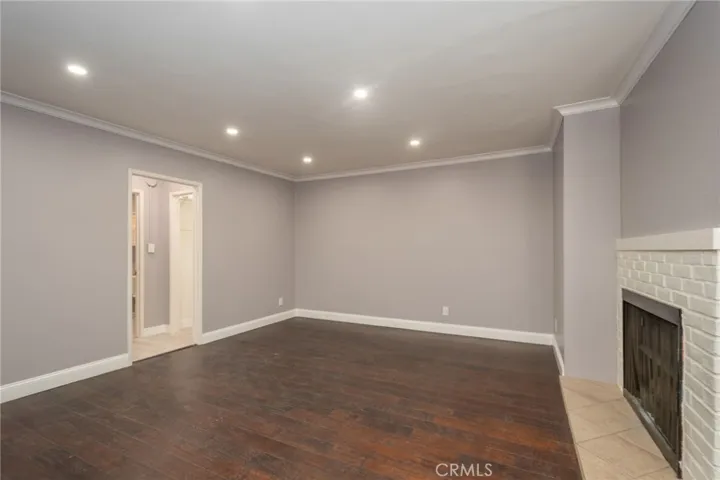 12030 Rochester #207 Avenue 207, Los Angeles, California 90025