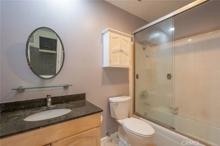 12030 Rochester #207 Avenue 207, Los Angeles, California 90025