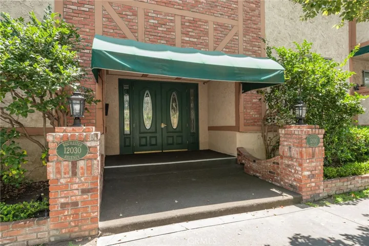 12030 Rochester #207 Avenue 207, Los Angeles, California 90025