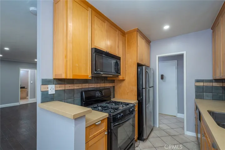 12030 Rochester #207 Avenue 207, Los Angeles, California 90025