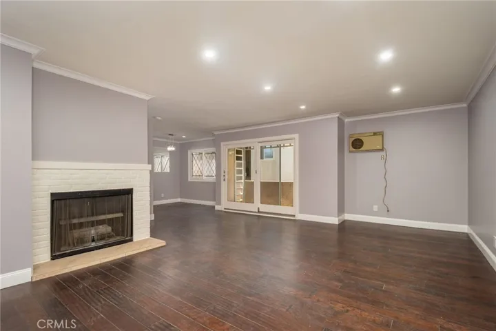 12030 Rochester #207 Avenue 207, Los Angeles, California 90025