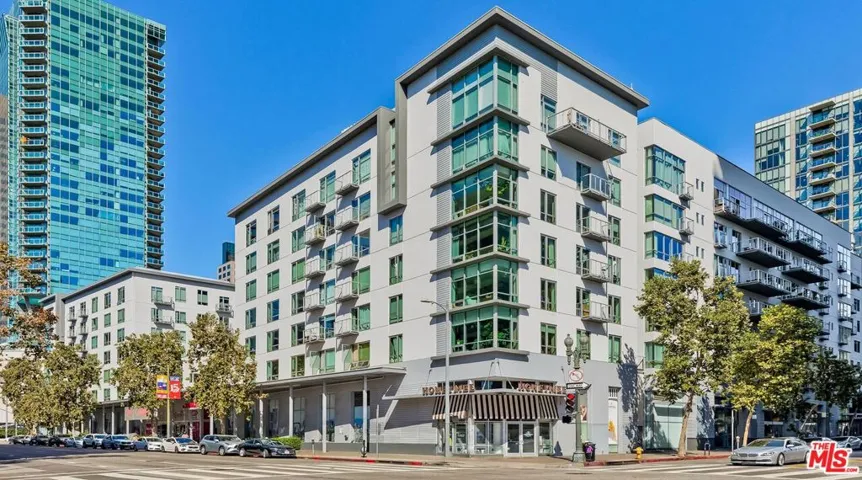 645 W 9th Street 500, Los Angeles, California 90015