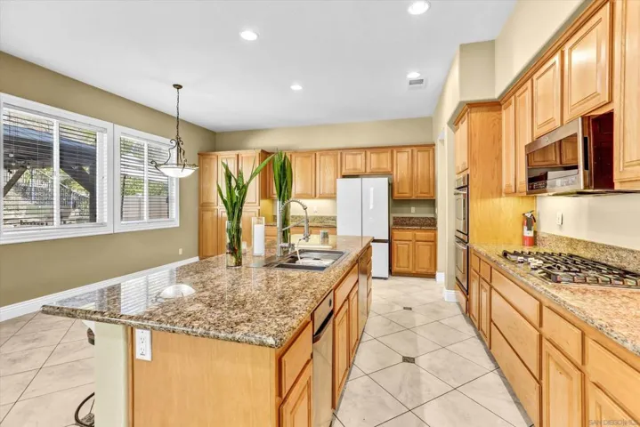 2402 Plaza Eva, Chula Vista, California 91914