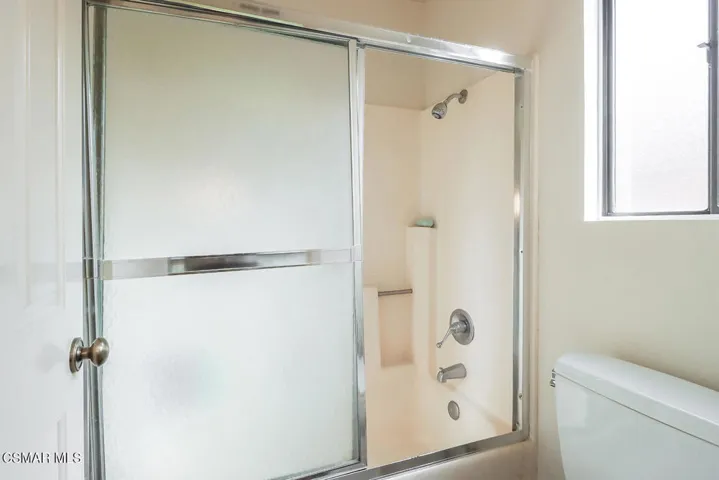 iHall bath2