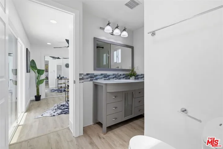 5847 Texhoma Avenue, Los Angeles, California 91316