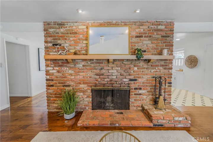 10116 Debra Avenue, Granada Hills, California 91343