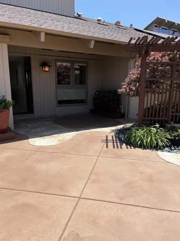 Entry patio