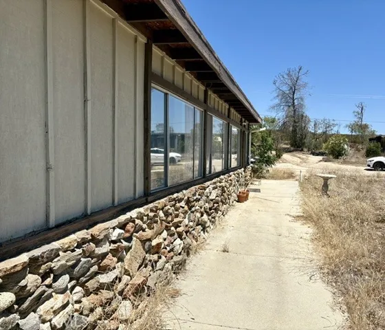 32801 Red Mountain Road, Hemet, California 92544