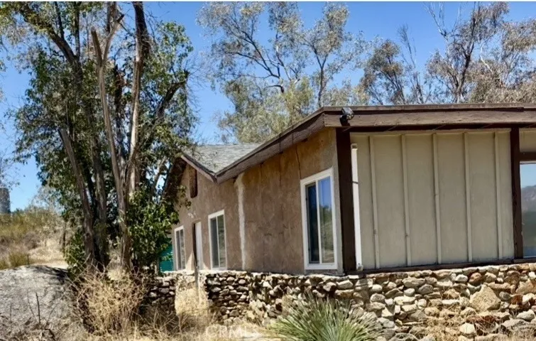32801 Red Mountain Road, Hemet, California 92544