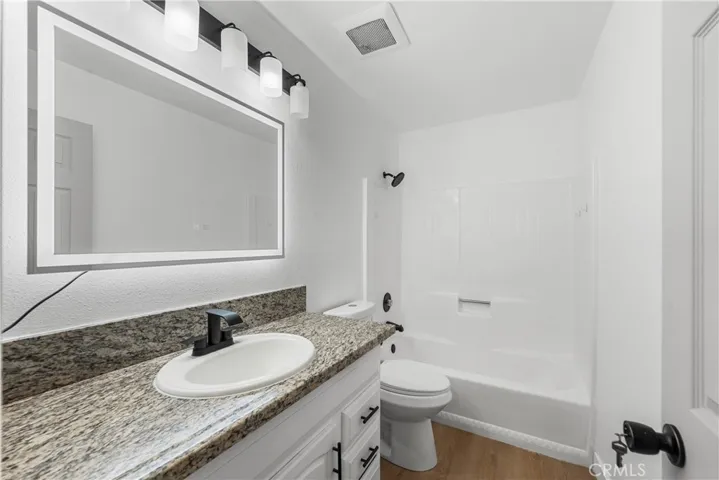 44934 Hanstead, Lancaster, California 93535