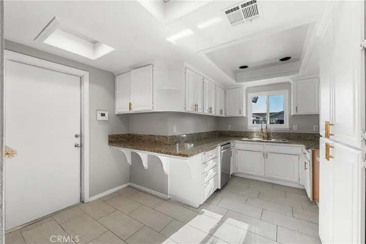 44934 Hanstead, Lancaster, California 93535