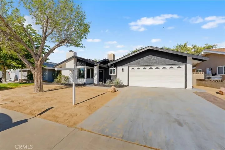 44934 Hanstead, Lancaster, California 93535