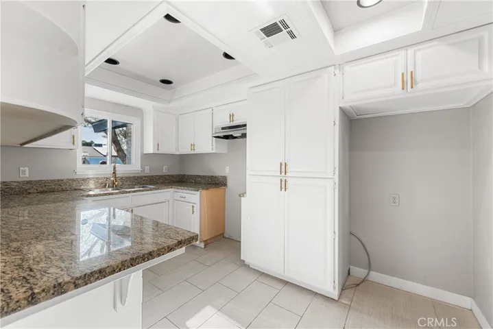 44934 Hanstead, Lancaster, California 93535