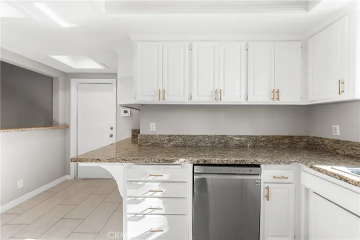 44934 Hanstead, Lancaster, California 93535