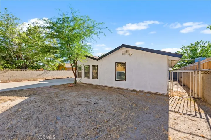 44934 Hanstead, Lancaster, California 93535