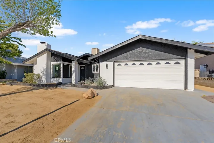 44934 Hanstead, Lancaster, California 93535