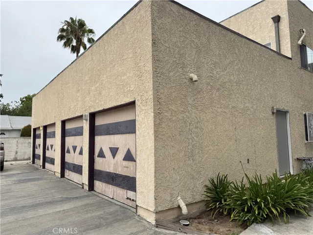 7419 Tampa, Reseda, California 91335