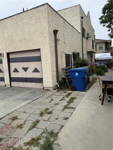 7419 Tampa, Reseda, California 91335
