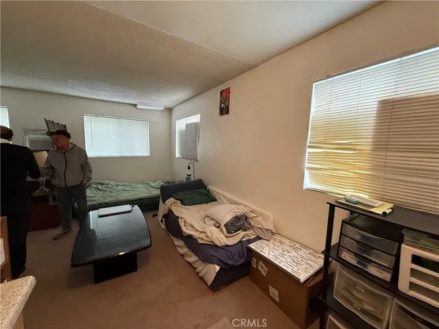 7419 Tampa, Reseda, California 91335
