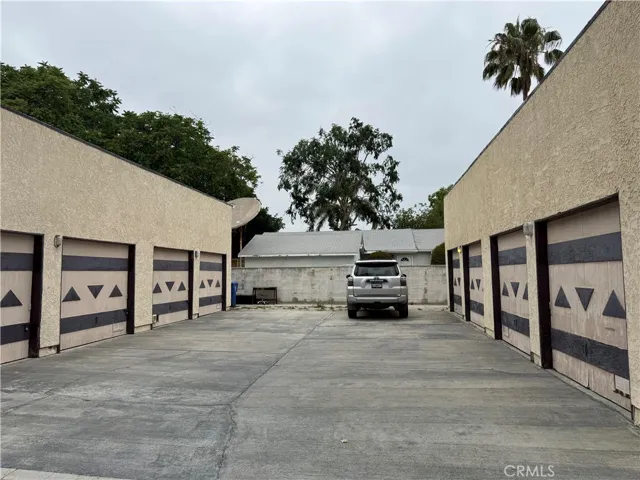 7419 Tampa, Reseda, California 91335