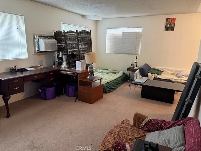7419 Tampa, Reseda, California 91335