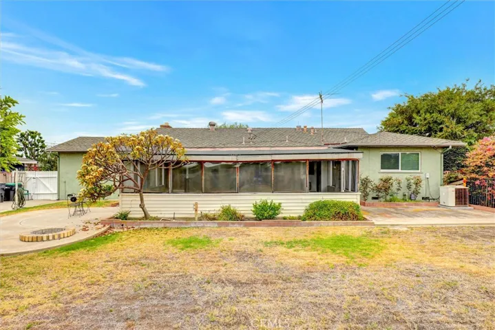13002 Olympia, North Tustin, California 92705