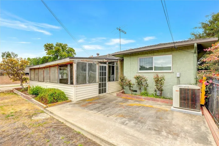 13002 Olympia, North Tustin, California 92705
