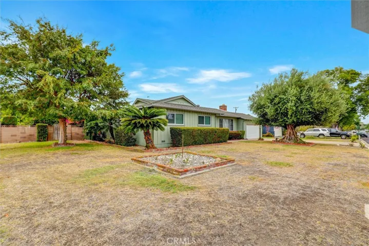 13002 Olympia, North Tustin, California 92705