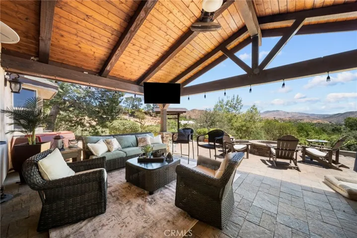 32935 Canyon Quail Trail, Agua Dulce, California 91390