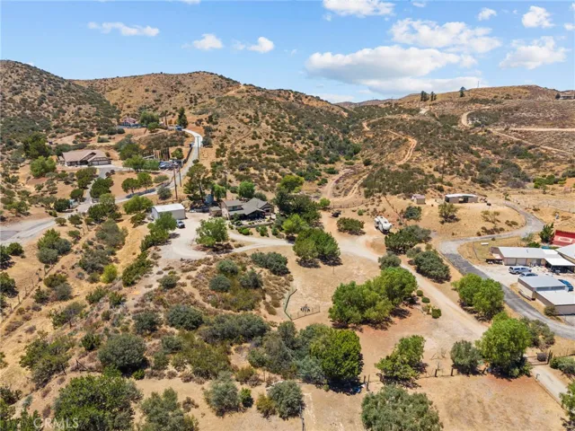 32935 Canyon Quail Trail, Agua Dulce, California 91390