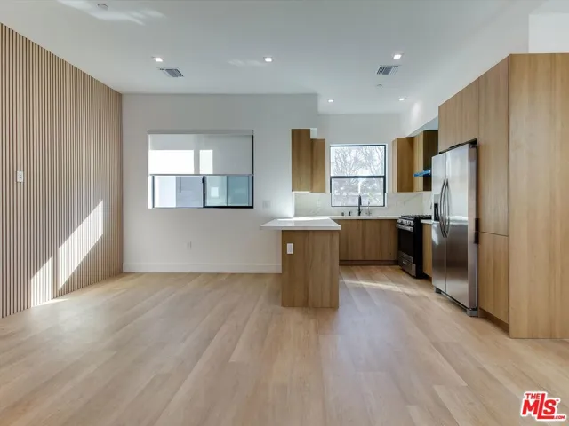 2817 1/2 S Redondo Boulevard, Los Angeles, California 90016