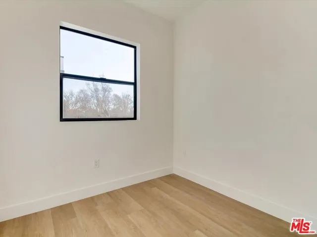 2817 1/2 S Redondo Boulevard, Los Angeles, California 90016