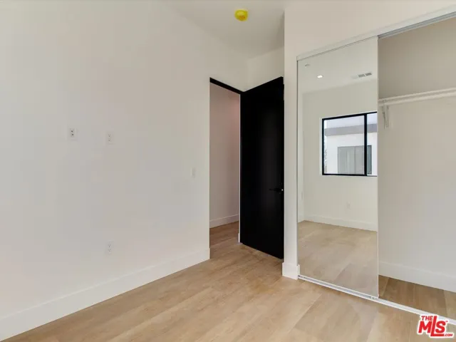 2817 1/2 S Redondo Boulevard, Los Angeles, California 90016