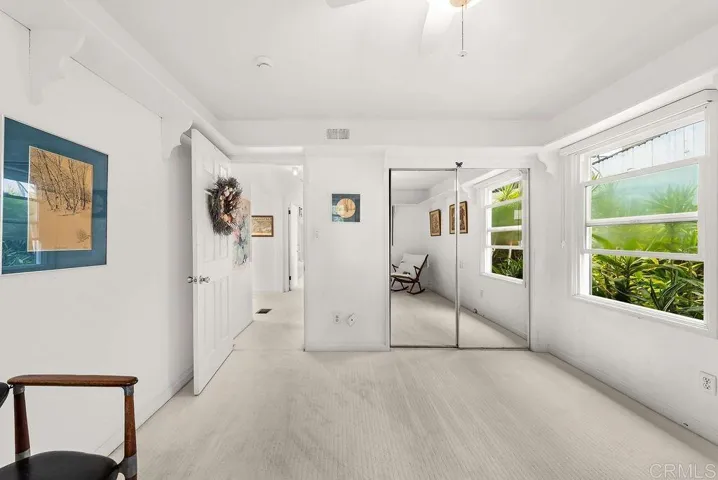 880 Tarento Drive, Point Loma, California 92106